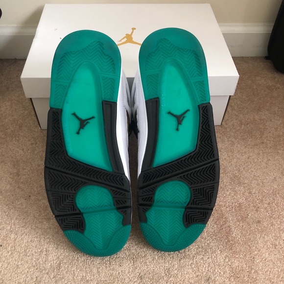 Jordan Retro 4 “Rasta” - Picture 10 of 12